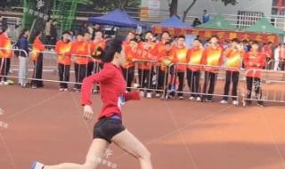 高颜值女大学生跳高